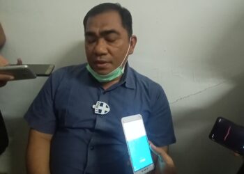 Bakti Lubis, ketua tim pemenangan INSANI saat memberikan keterangan pers pada wartawan. (Foto: Joni Pandiangan)